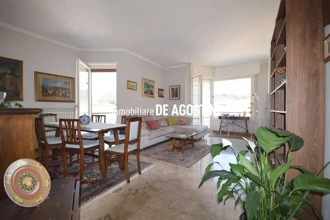 Appartamento in vendita a Arona