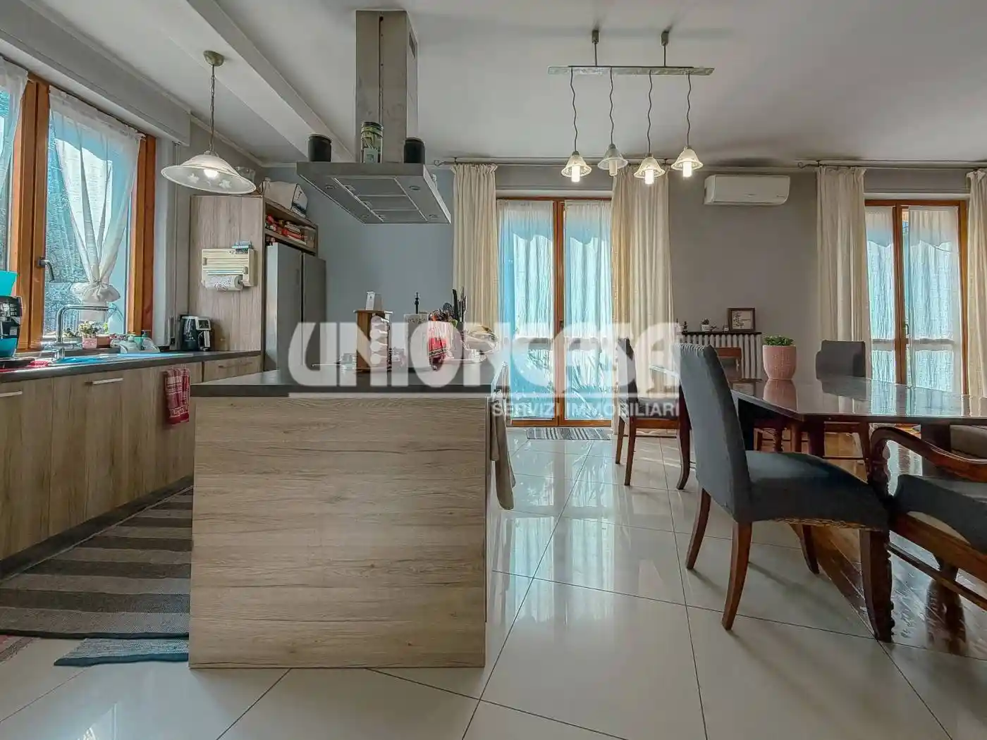 Villa in vendita a Lomazzo