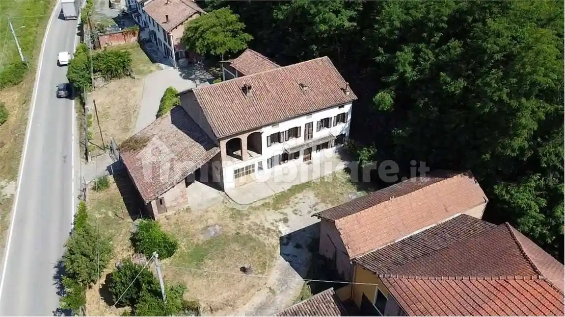 Rustico - Casale in vendita a Incisa Scapaccino