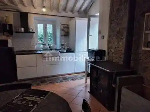 Villa in vendita a Carrara