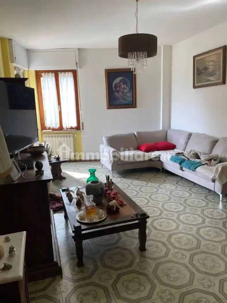 Appartamento in vendita a Carrara