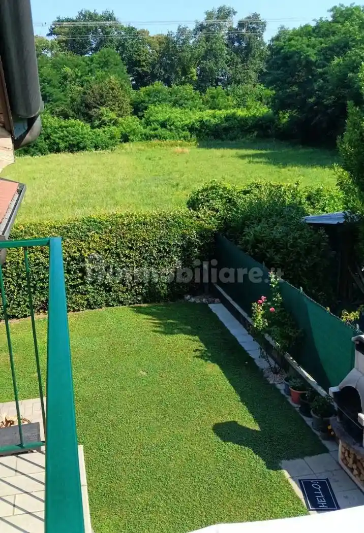 Villetta a schiera in vendita a Cadrezzate con Osmate