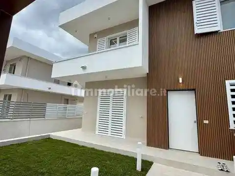 Villa in vendita a Parete