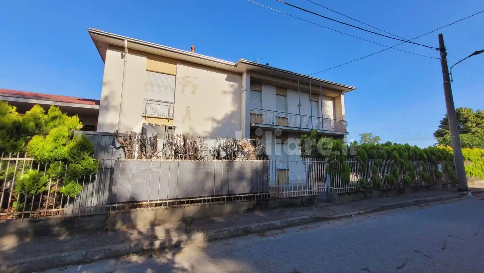 Casa indipendente in vendita a Lonate Pozzolo