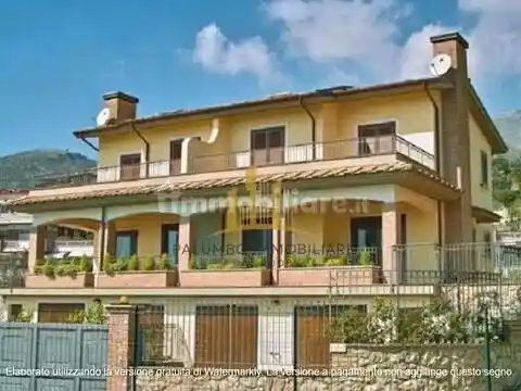 Villa in vendita a Formia