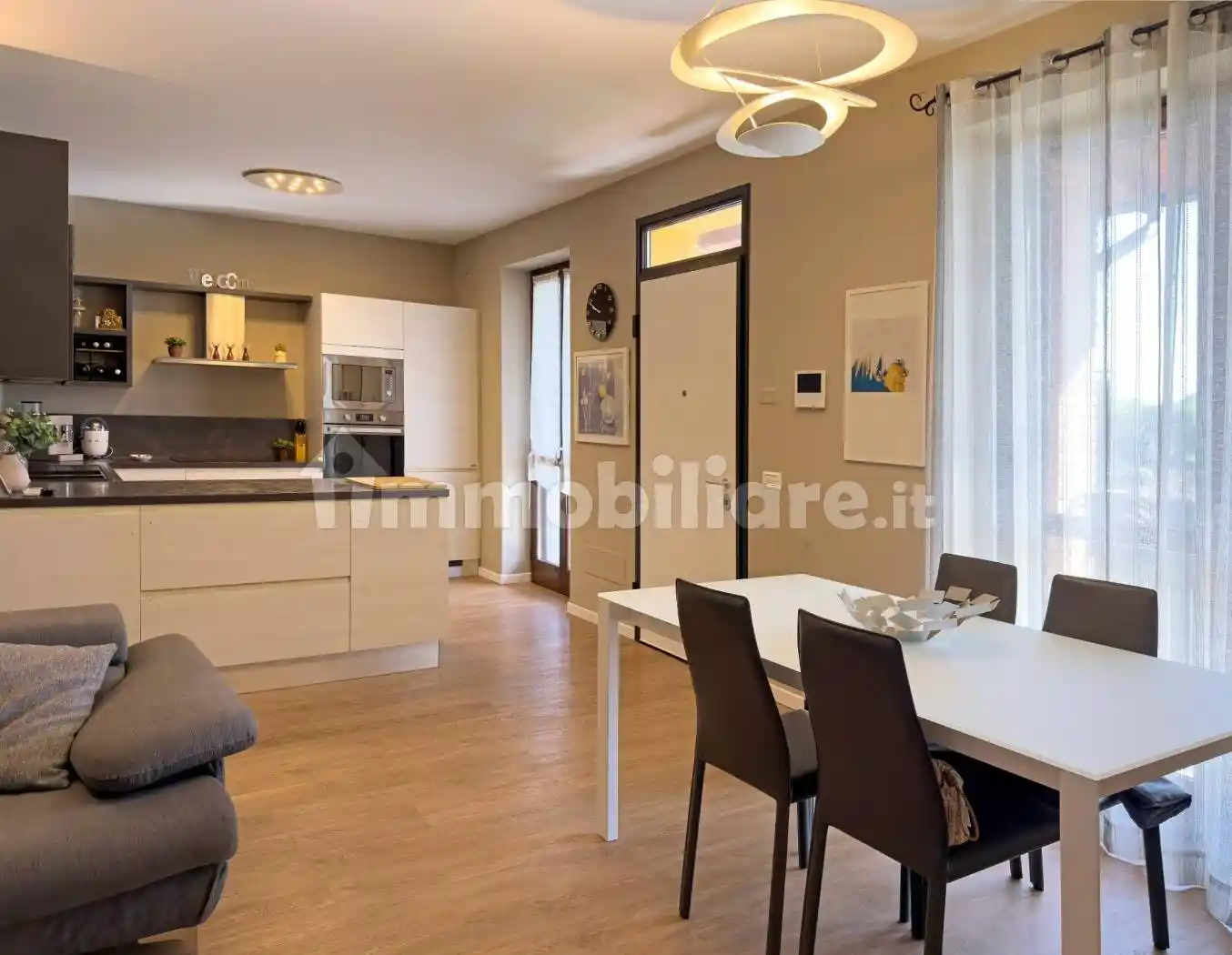Appartamento in vendita a Oleggio