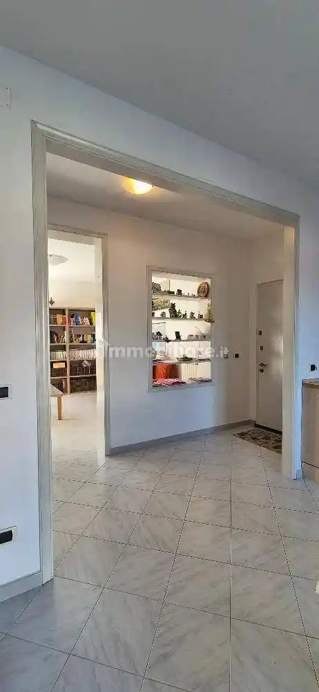 Appartamento in vendita a Cascina