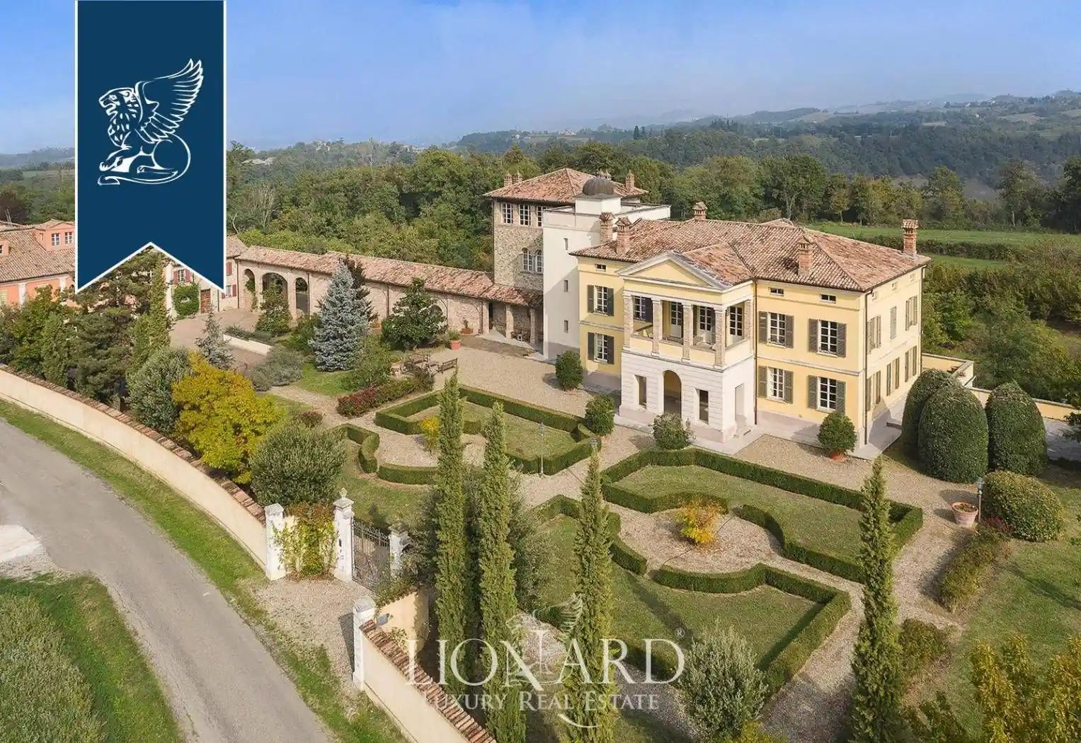 Villa in vendita a Varano de' Melegari