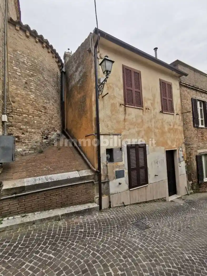Appartamento in vendita a Scandriglia