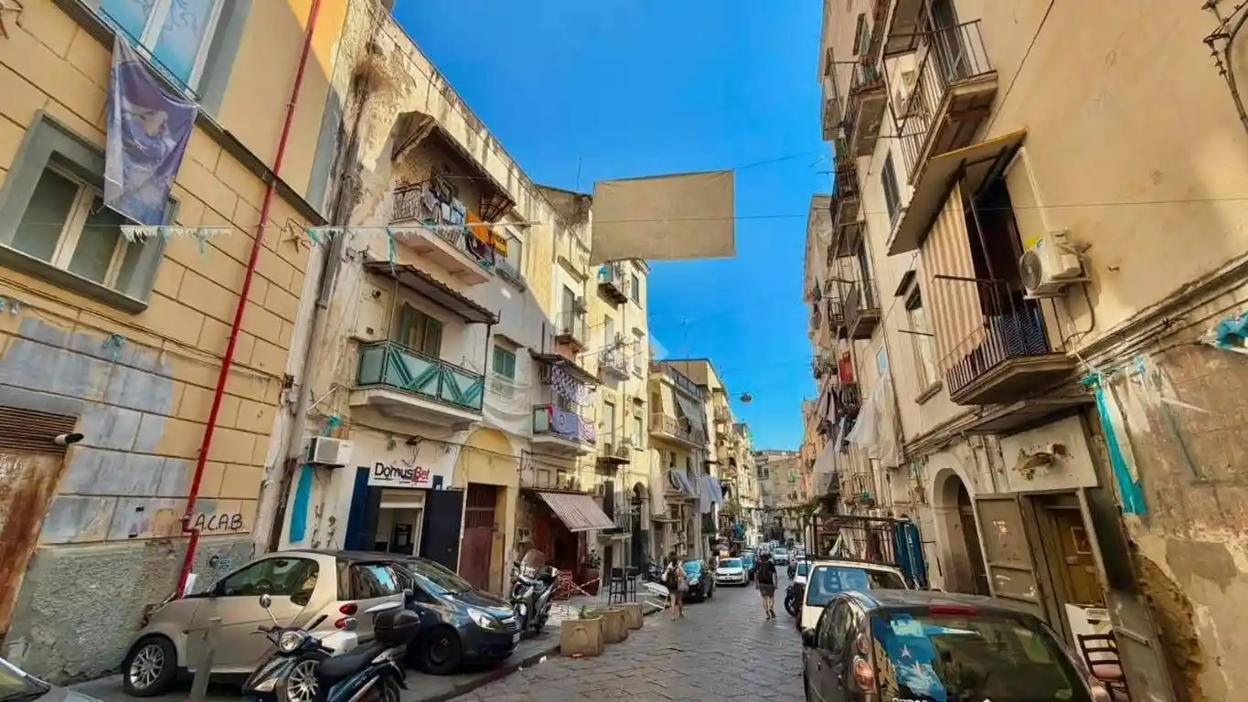 Appartamento in vendita a Napoli