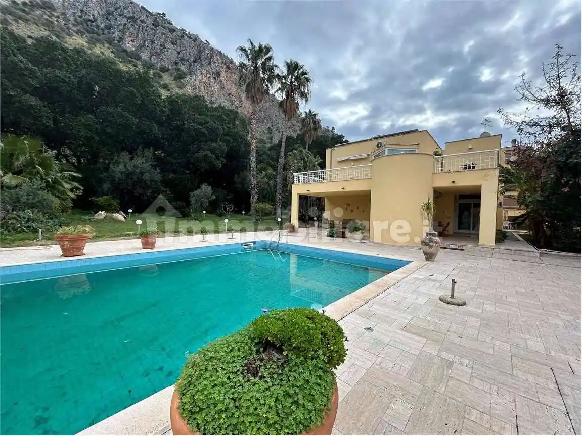 Villa in vendita a Palermo