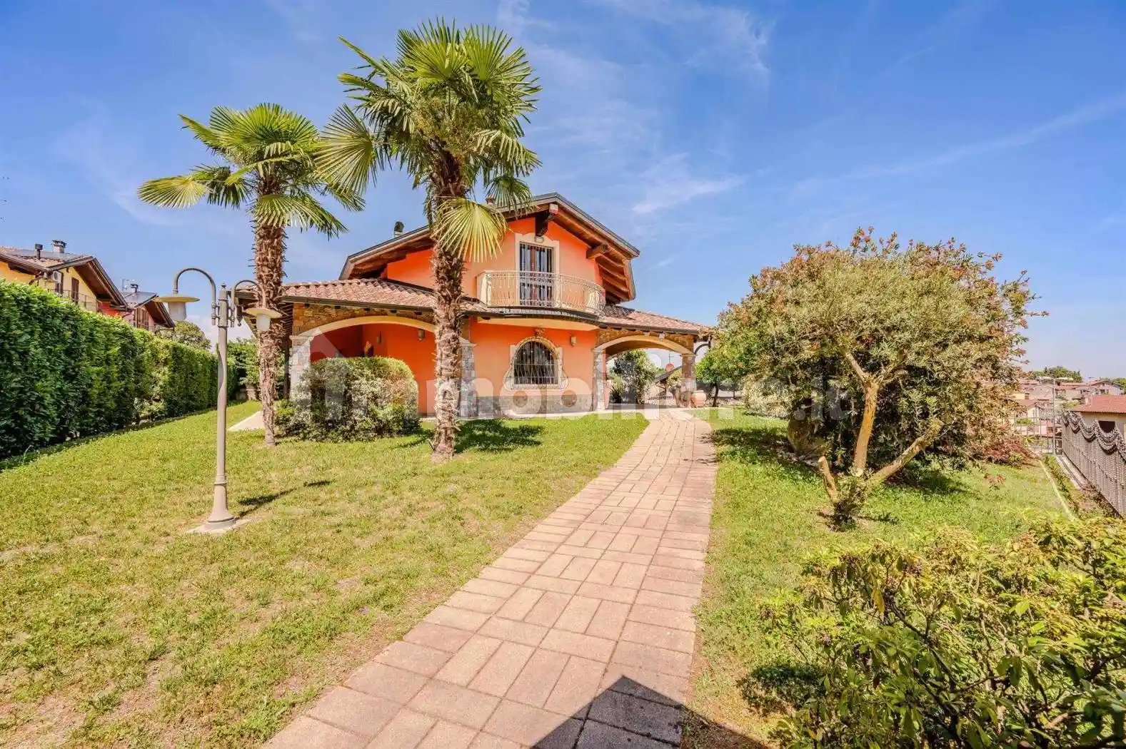 Villa in vendita a Paruzzaro