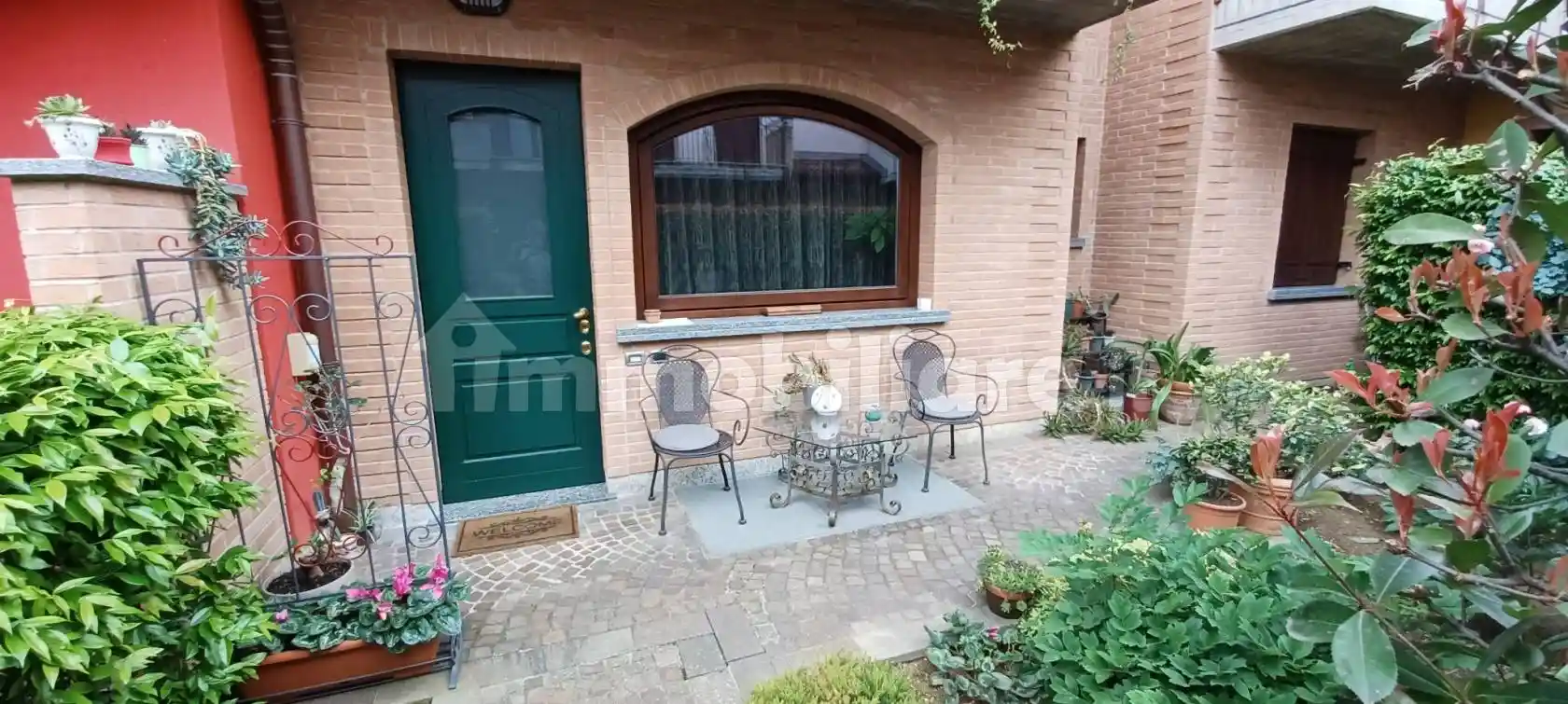 Villa in vendita a Azzano San Paolo