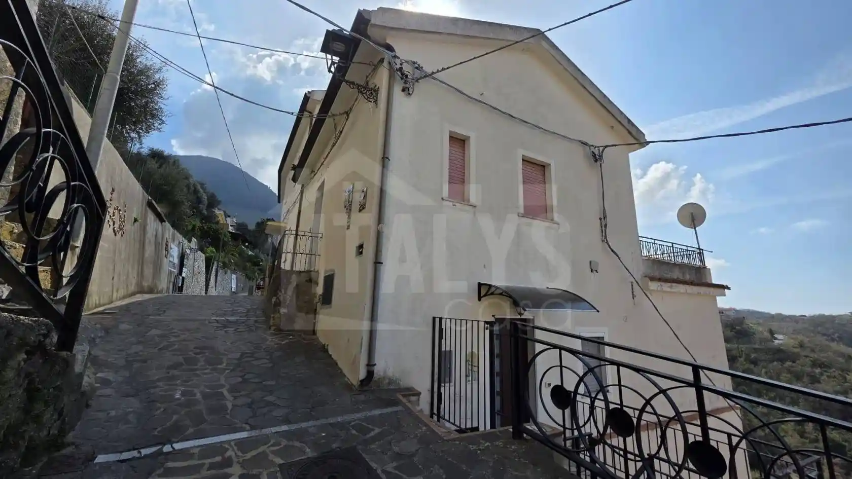Appartamento in vendita a Maierà