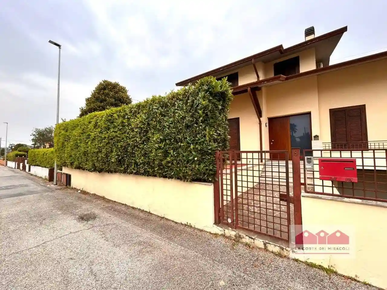 Villa - foto 2