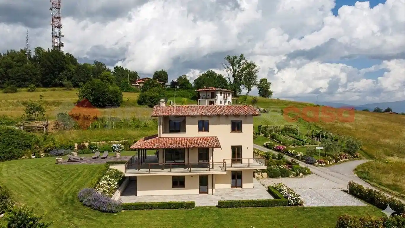 Villa in vendita a Castelnuovo di Garfagnana
