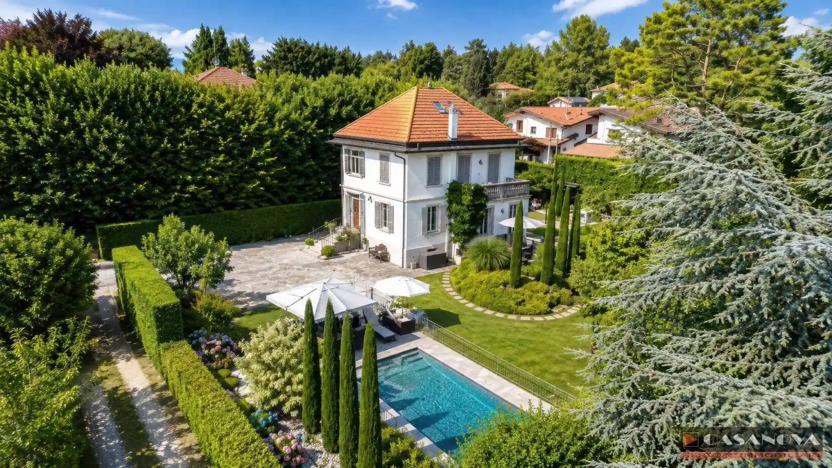 Villa in affitto a Albiolo