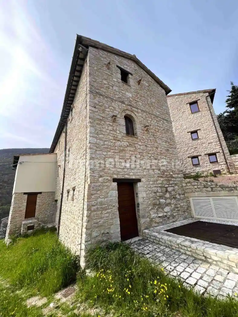 Casa indipendente in vendita a Caldarola
