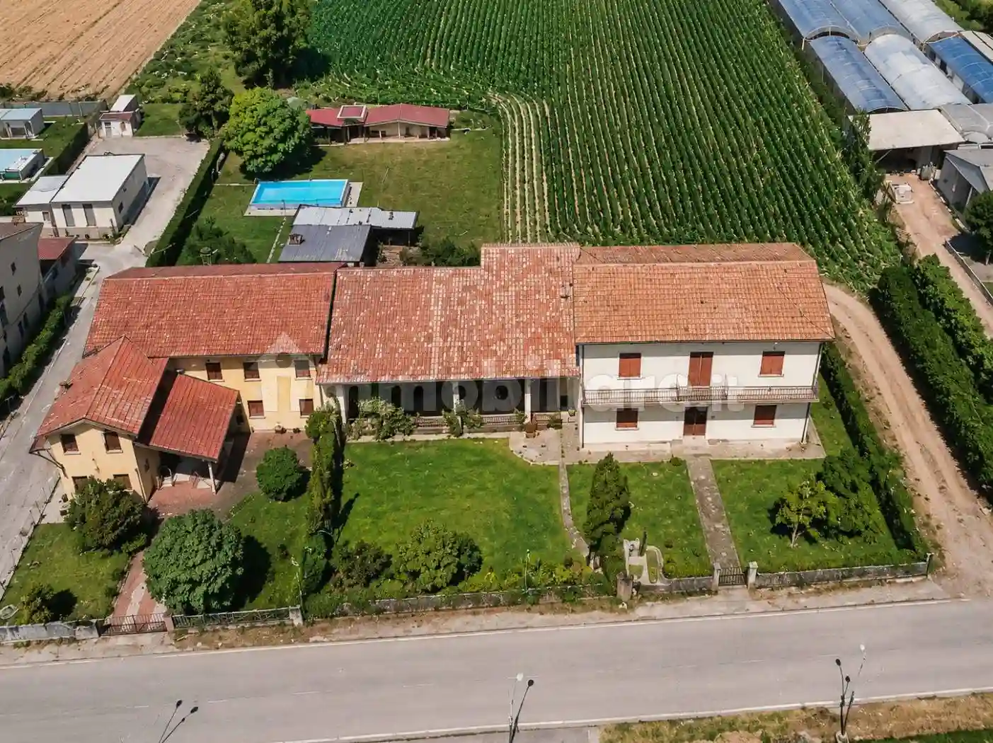 Villa - foto 2