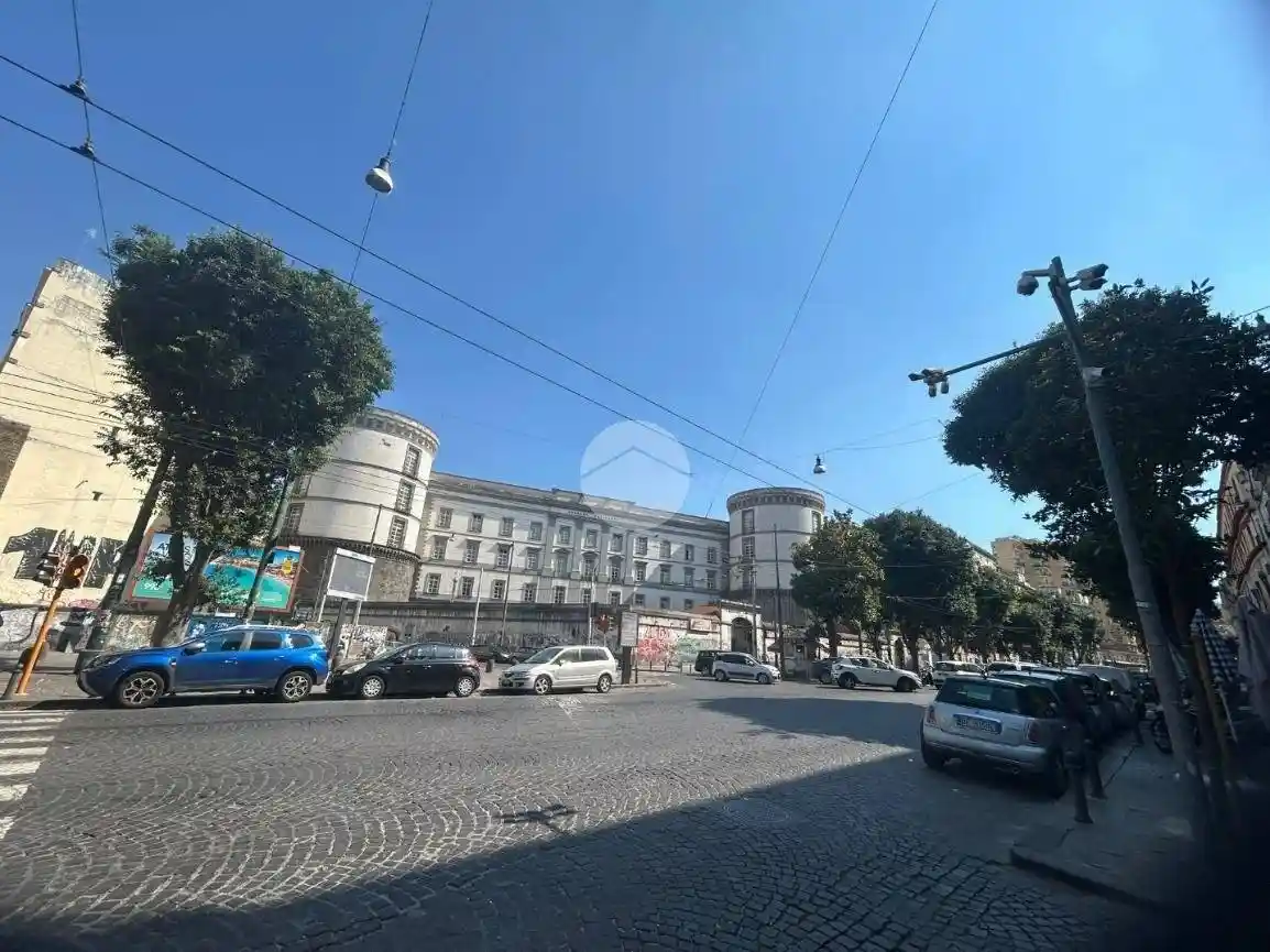 Appartamento in vendita a Napoli