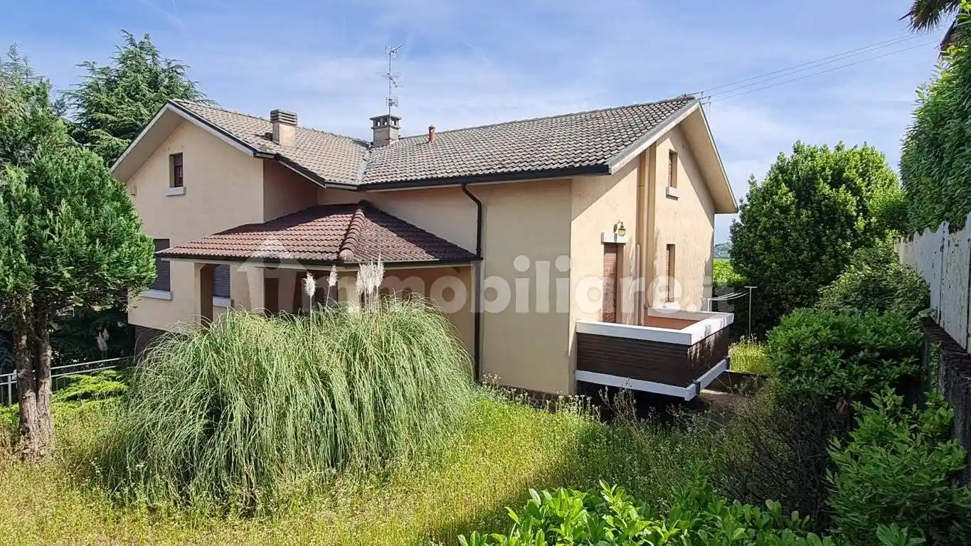 Villa in vendita a Oliva Gessi