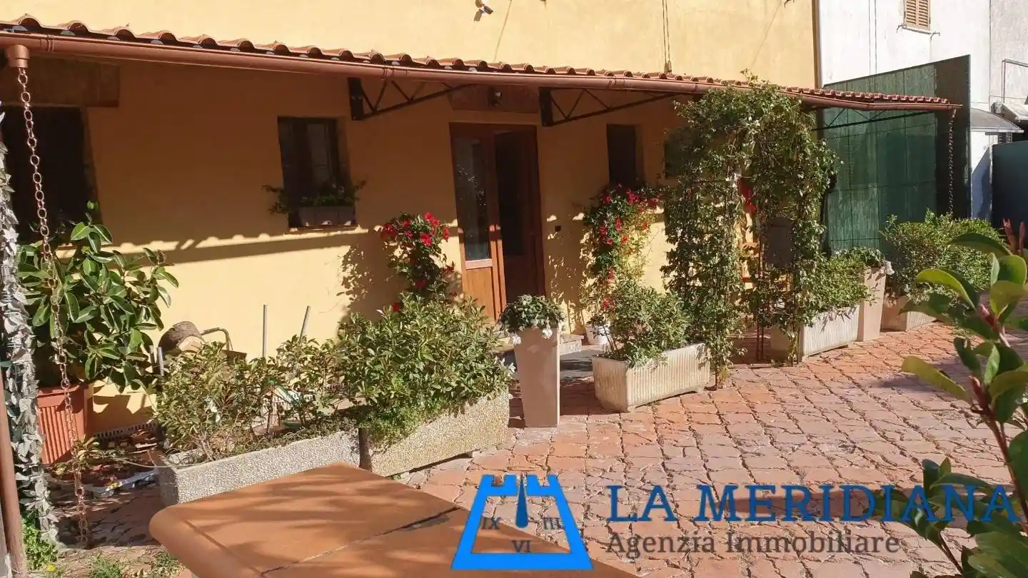 Casa indipendente in vendita a Ponte Buggianese