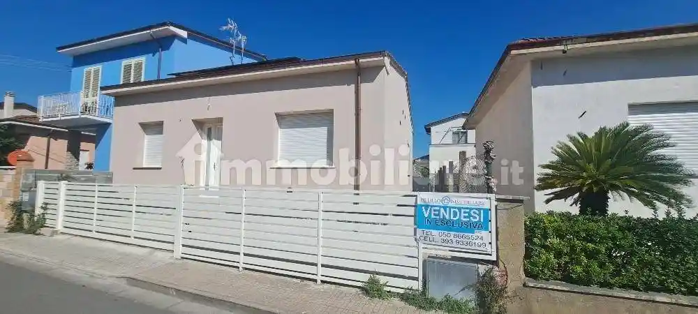 Villa in vendita a Cascina