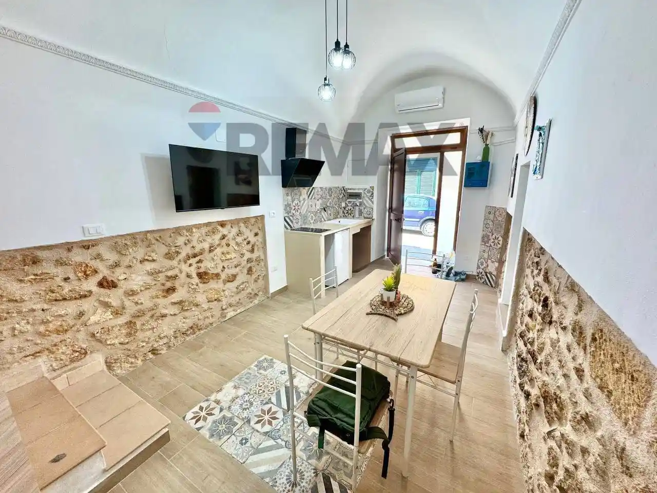 Casa indipendente in affitto a Terrasini