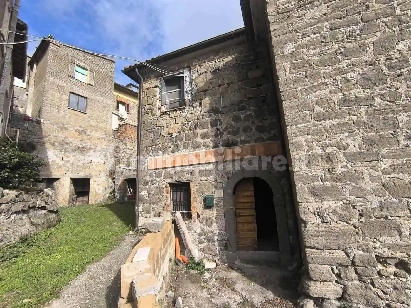 Casa indipendente in vendita a Montefiascone