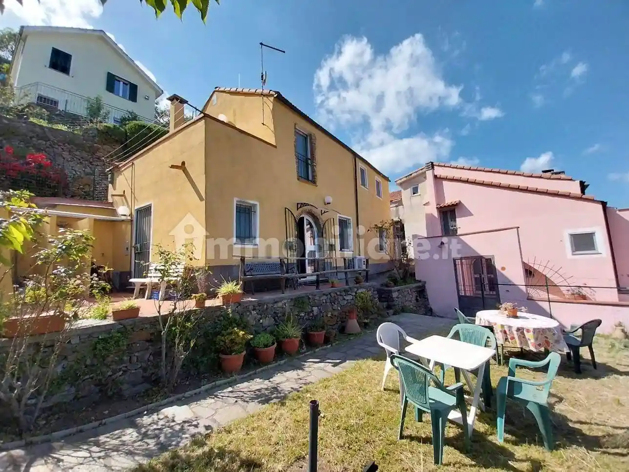 Villetta a schiera in vendita a Quiliano