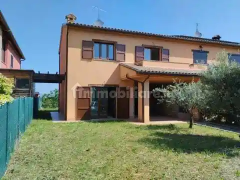 Villa in vendita a Tolentino