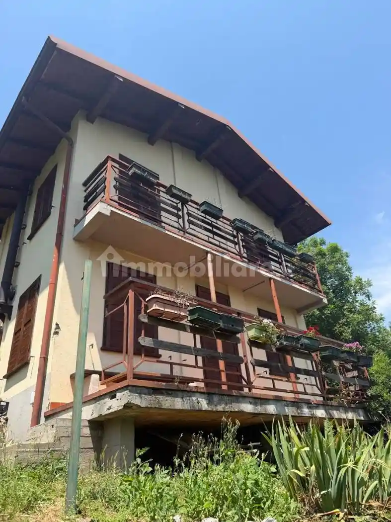 Villa in vendita a Valmadrera