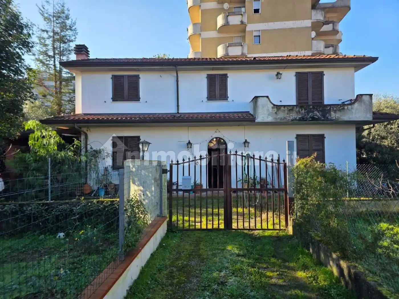 Villa in vendita a Carrara