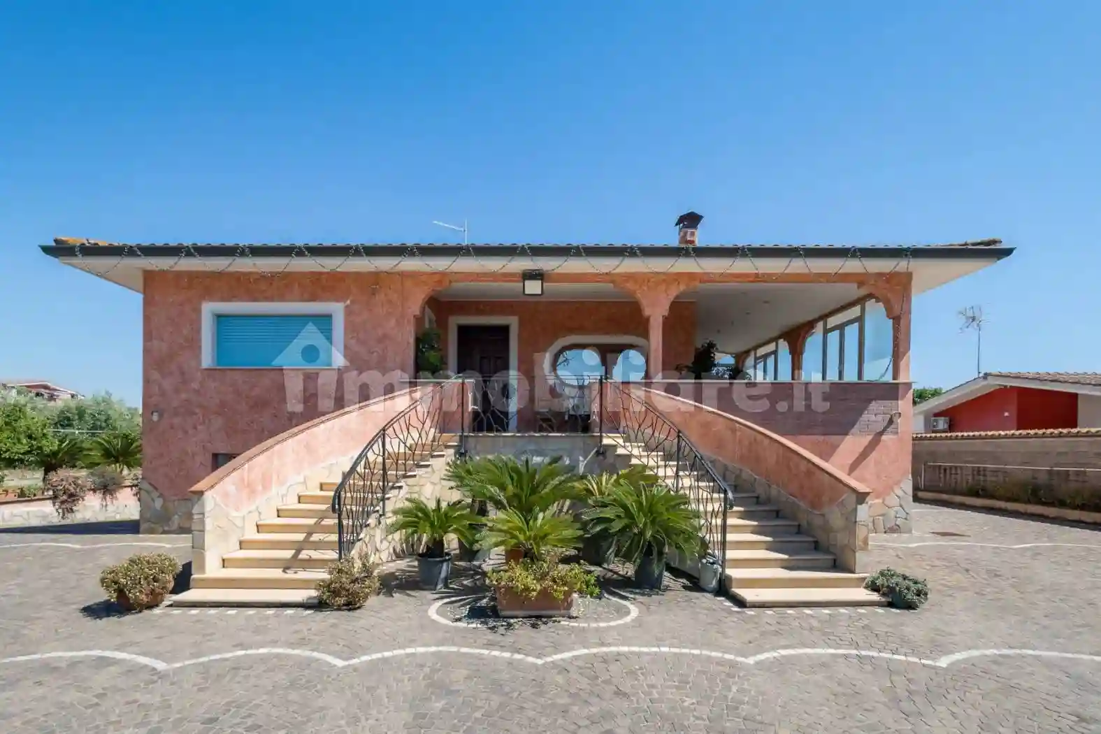 Villa - foto 2