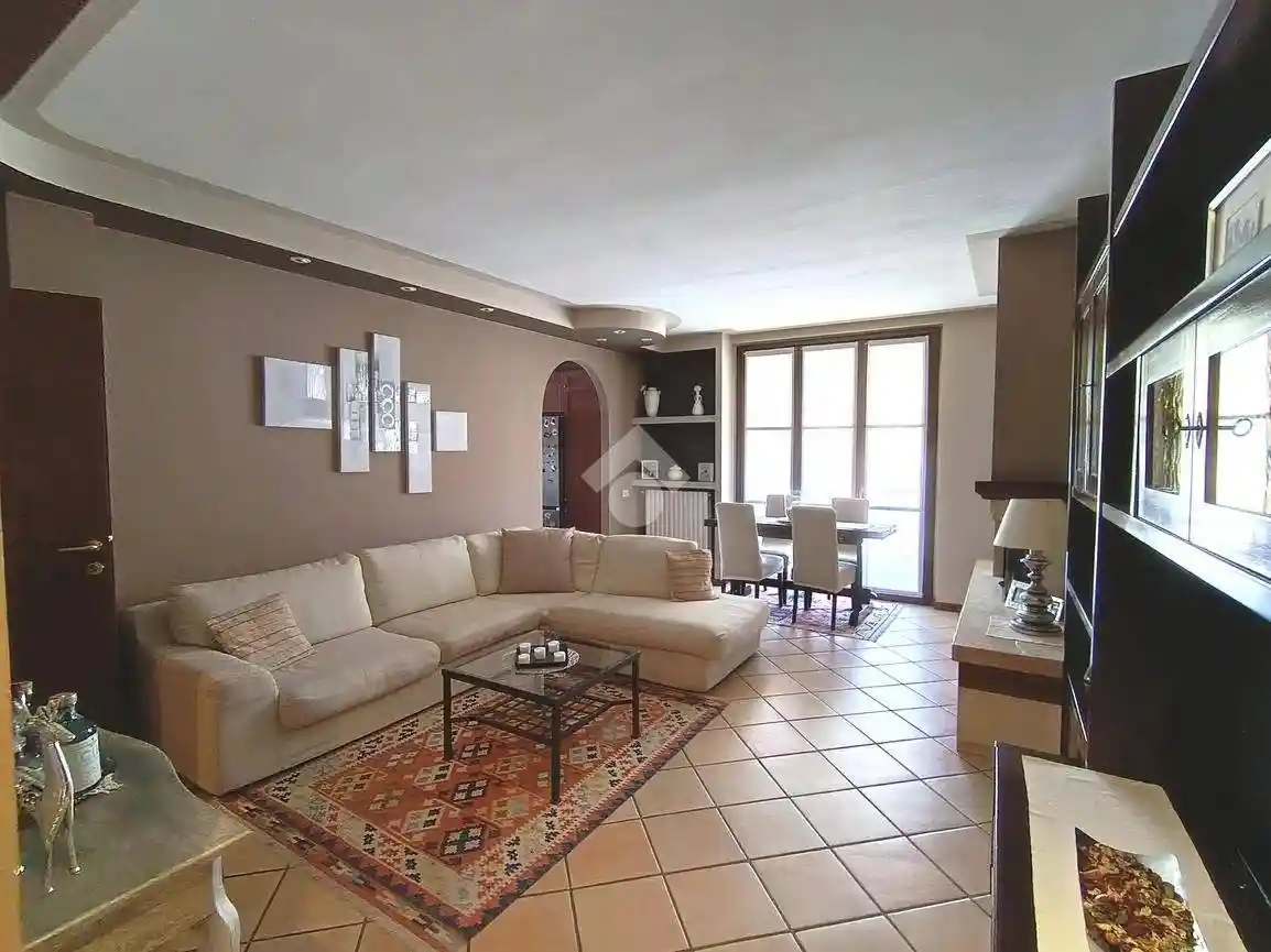 Appartamento in vendita a Robecco sul Naviglio