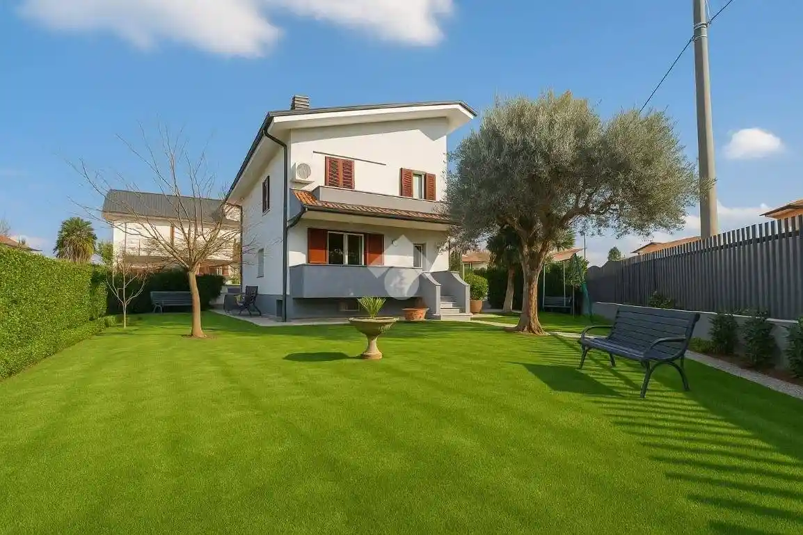 Villa in vendita a Paderno Dugnano