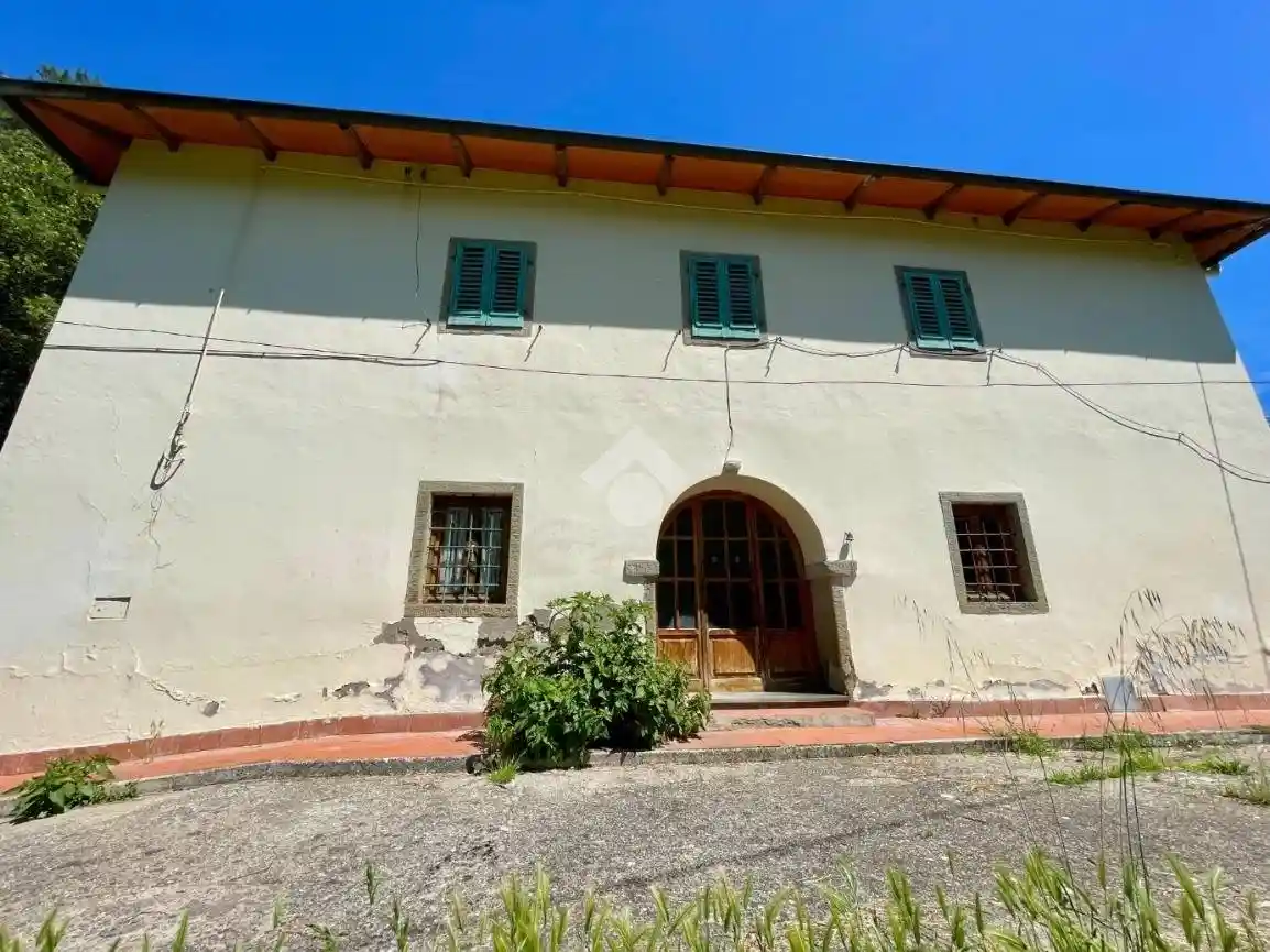 Casa indipendente in vendita a Dicomano