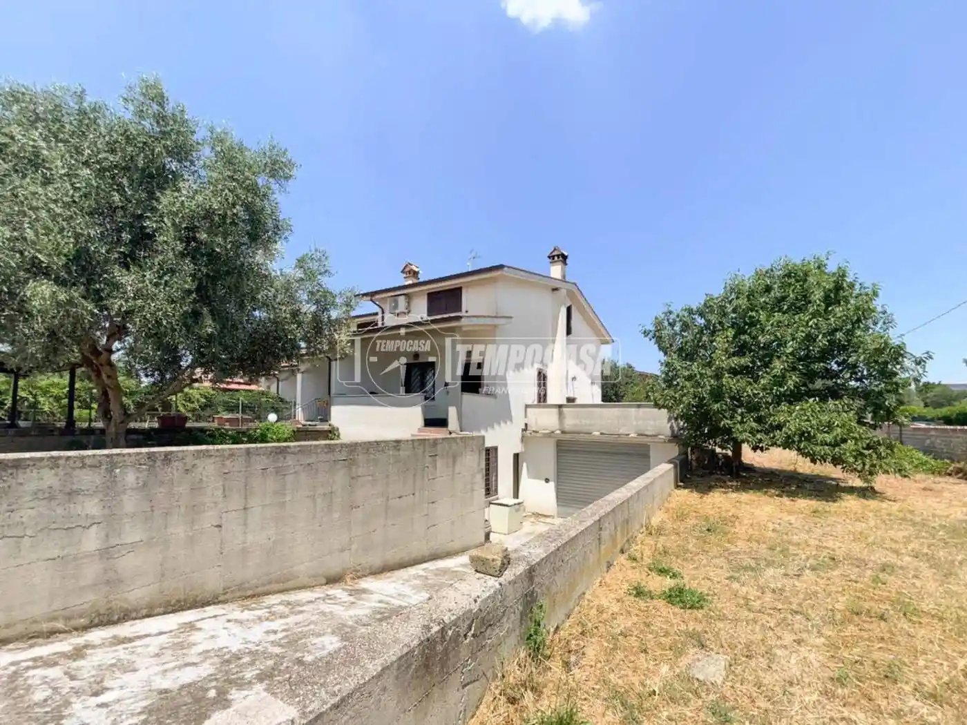 Villa in vendita a Anguillara Sabazia