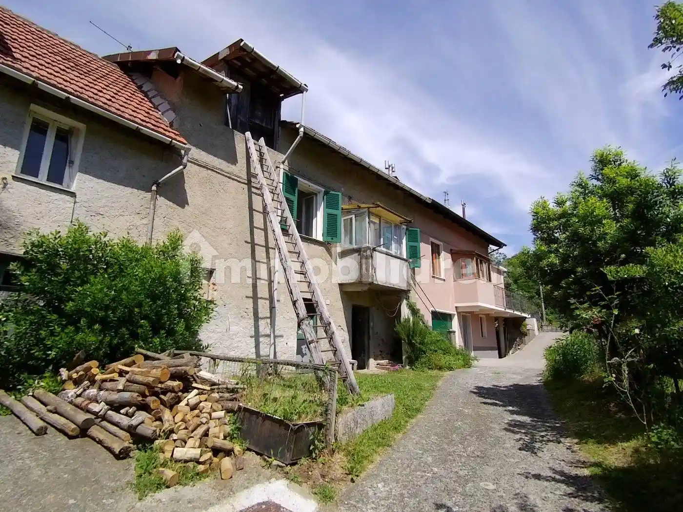 Casa indipendente in vendita a Masone