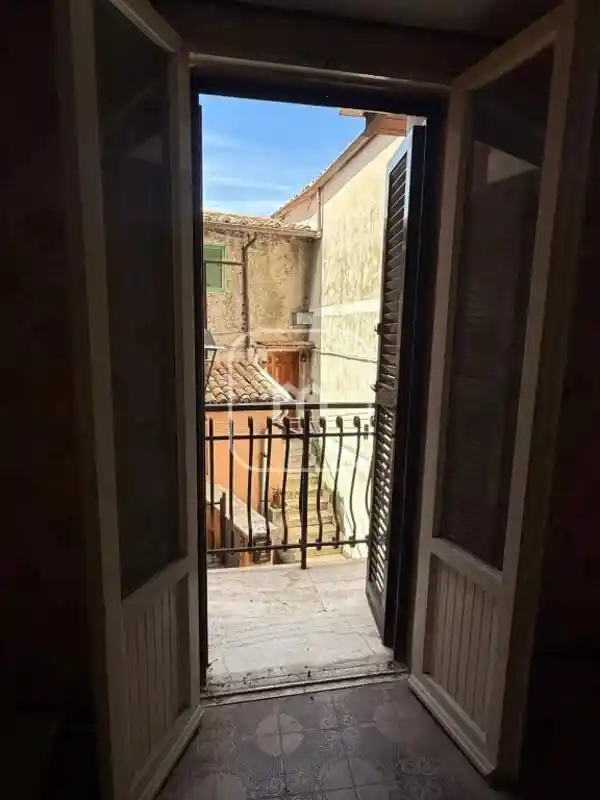 Appartamento in vendita a Poli