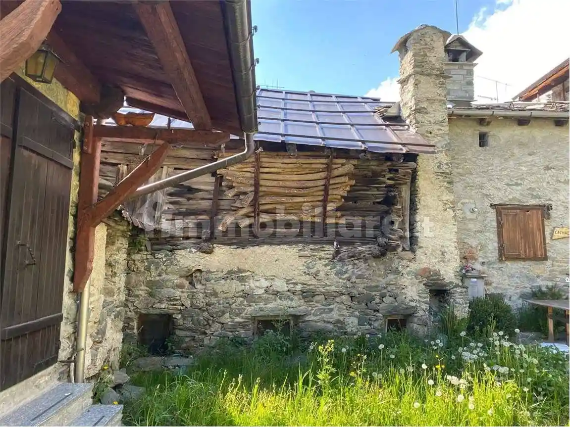 Rustico - Casale in vendita a Brusson