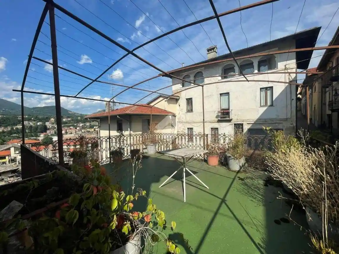 Casa indipendente in vendita a Lanzo Torinese