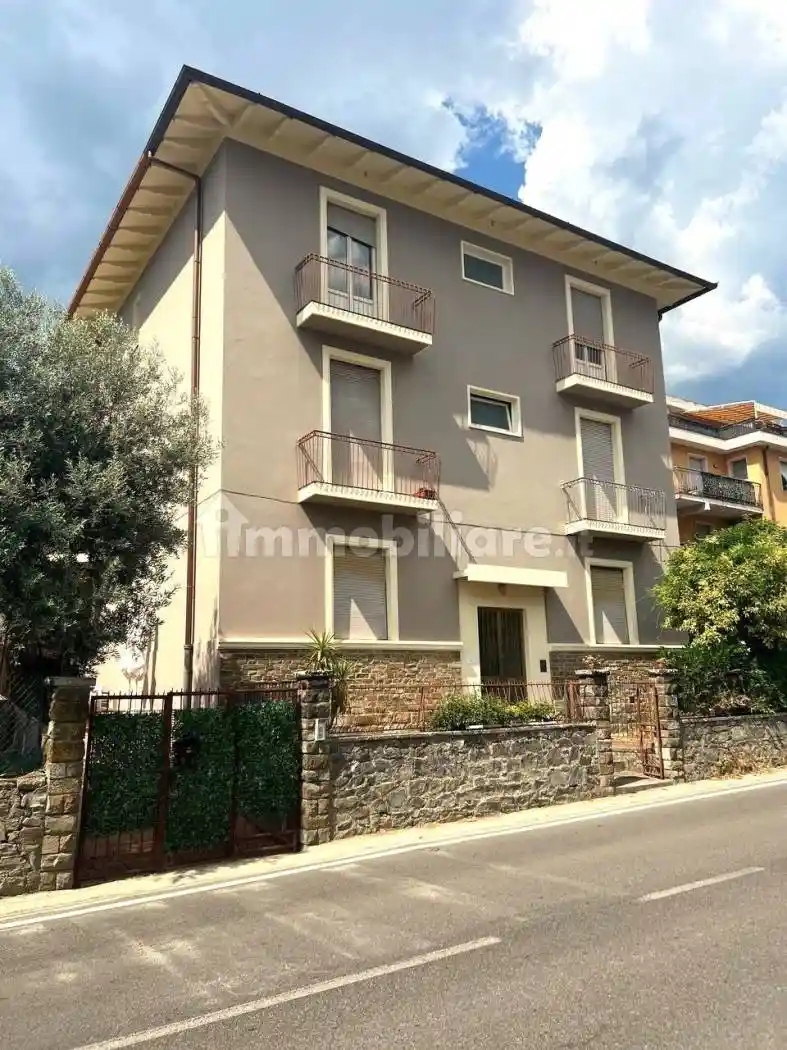Appartamento in vendita a Reggello
