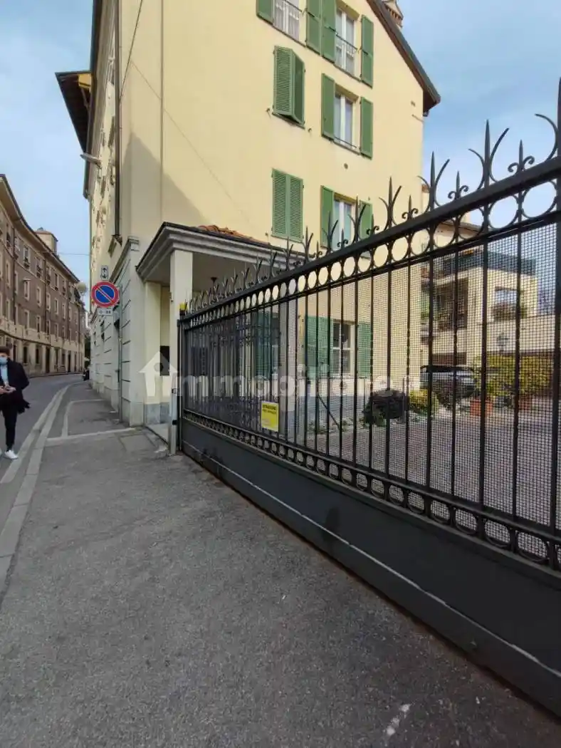 Appartamento in affitto a Monza