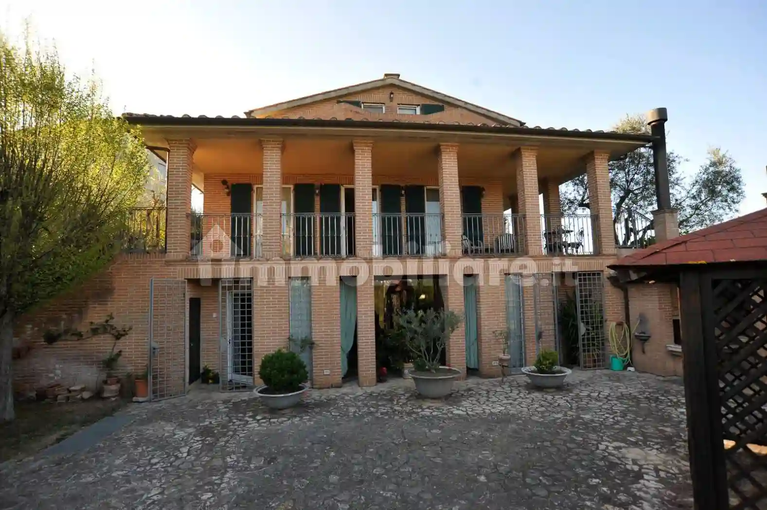 Villa - foto 2