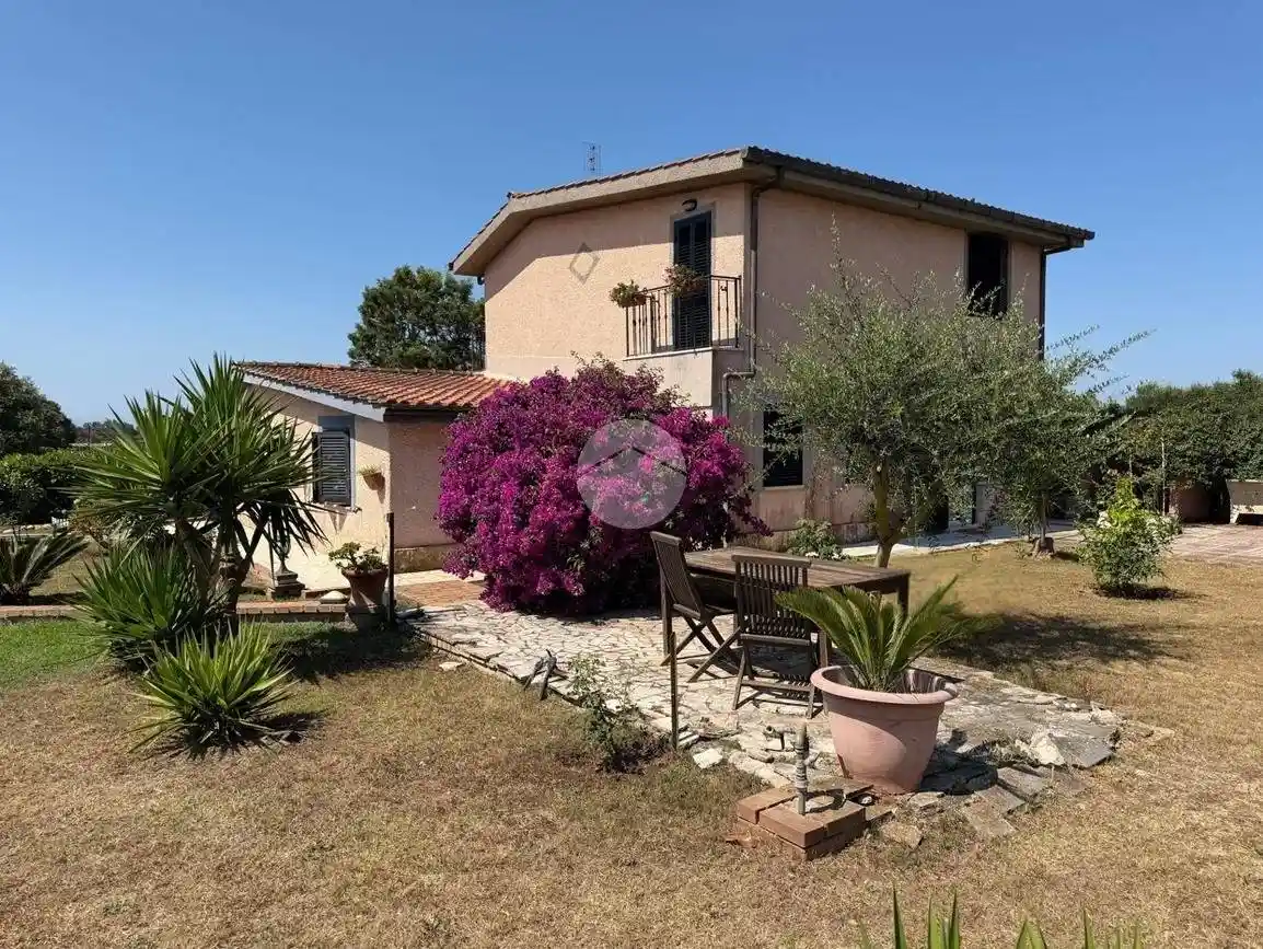 Villa in vendita a Ardea