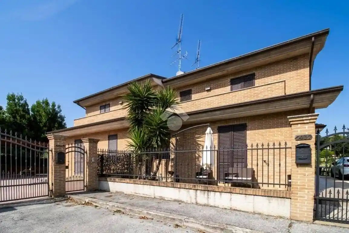 Villa in vendita a Sant'Elpidio a Mare