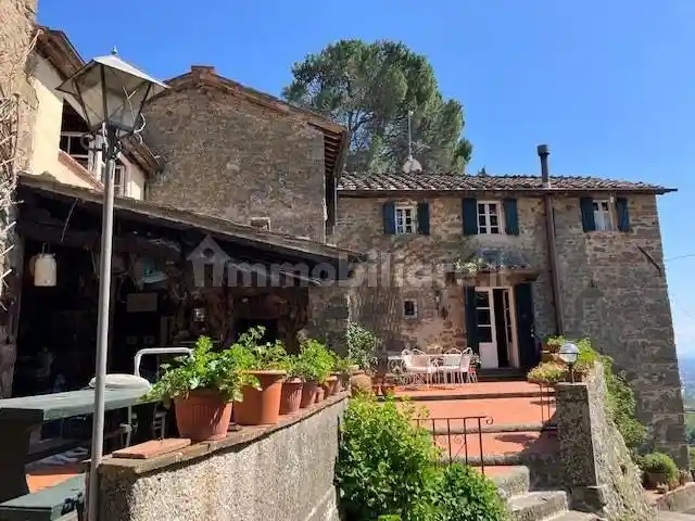 Rustico - Casale in vendita a Capannori