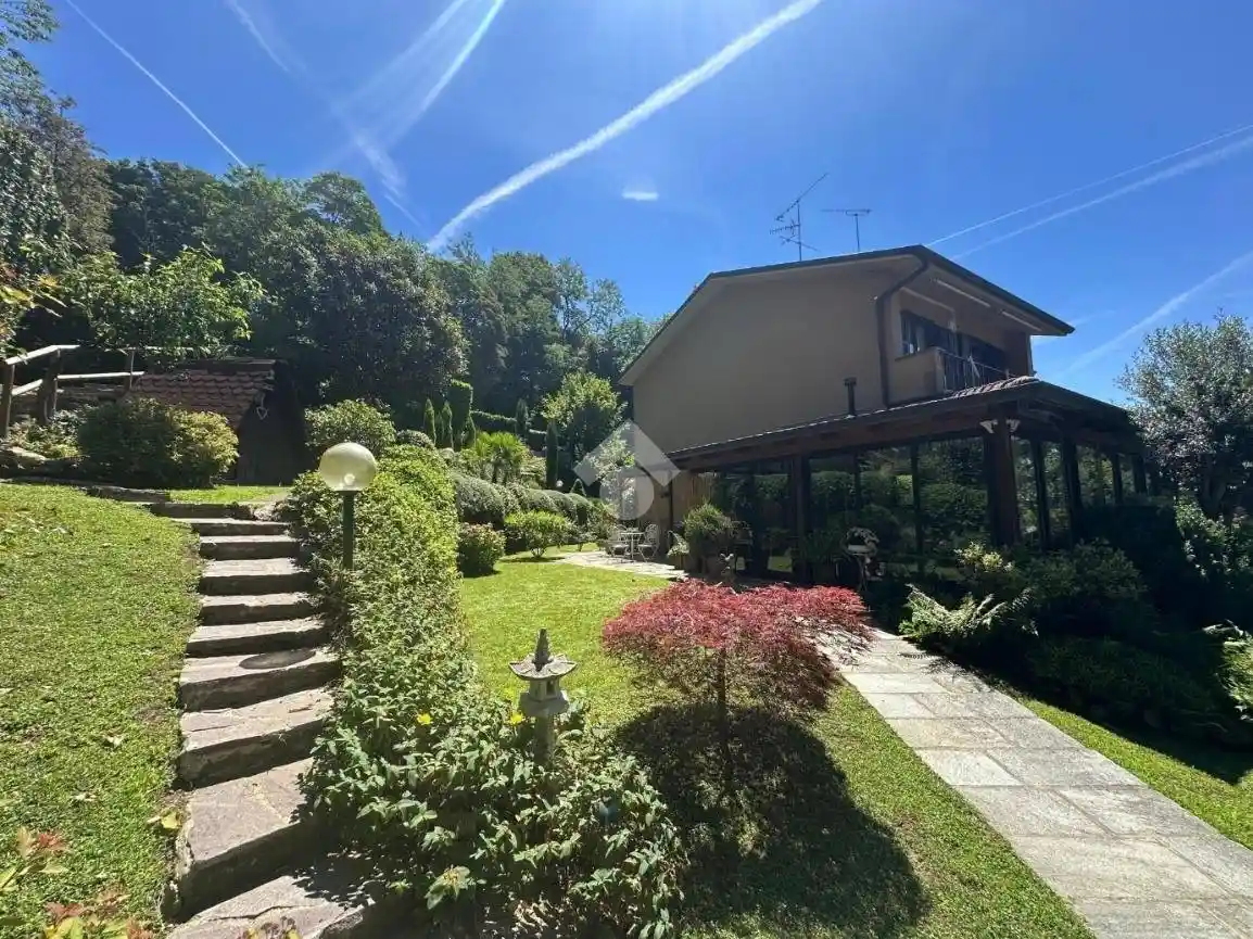 Villetta a schiera in vendita a Monticello Brianza