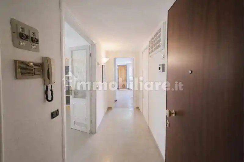 Appartamento in vendita a Cascina